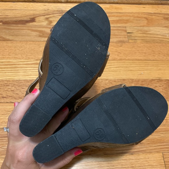 Candies Heeled Sandals - Picture 6 of 6